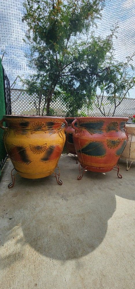 Clay Pots, Macetas, Pottery, Gardening, Metal Decor, Barro, Sun&Moon Decor, Aztec Suns, Aztec Moons, Maseteros, Chimenia, Fire Pit