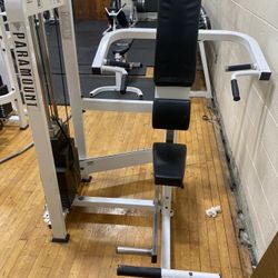 Paramount Shoulder Press Machine 