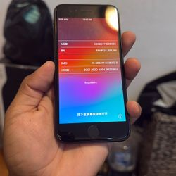 iPhone SE 2022 Model