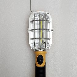 Compact Portable Work LIGHT ( Battery Powered )