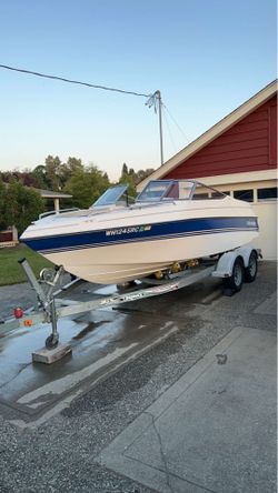 1993 Four Wynns Horizon