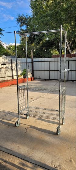 Clothing rack