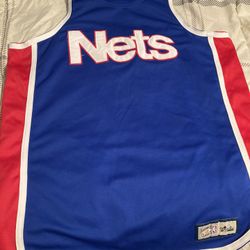 New Jersey Nets Basketball Jersey Size  XL In Mens