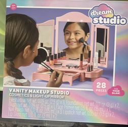 Vanity Makeup Studio Cosmetics & Light Up Mirror