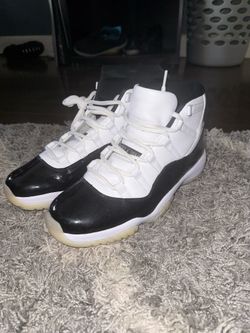Jordan 11 concord with box