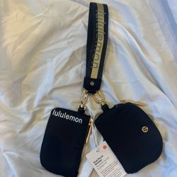 Lululemon Dual Pouch Wristlet Brand New Black And Gold