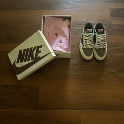 Travis Scott Jordan 1 Low Olive (Size 11 Men’s)