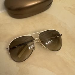 Authentic Gucci Aviator Unisex Sunglasses / Gold Tone 