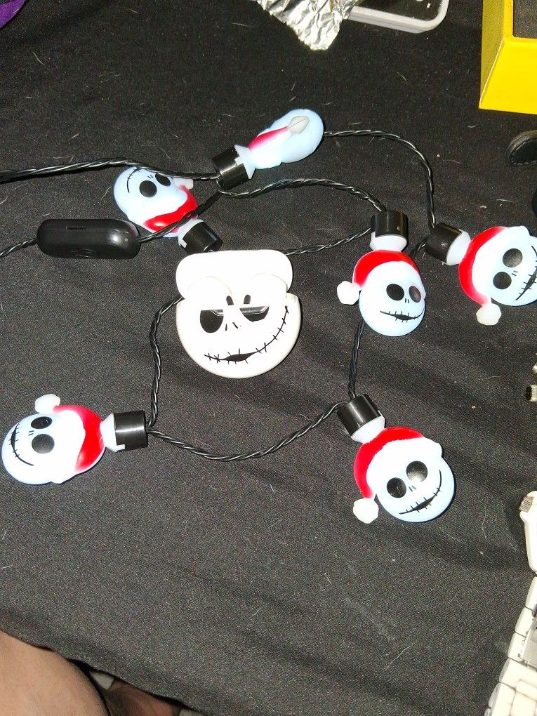Jack skeleton lights and earbuds
