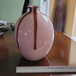 Tadinate Pink Glass Flower Vase Thumbnail