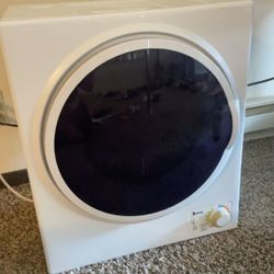  Clothes Dryer