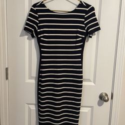 NWT Banana Republic Size 2 Black&White Stripes Dress