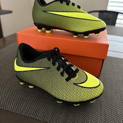 Nike Soccer Cleats 10c