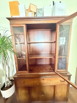 China Cabinet or Armoir