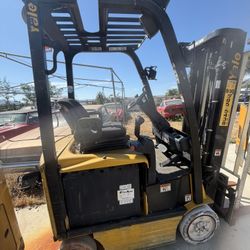 2015 Yale ERC030VAN 3000 Ib Electric Forklift - Cushion Tires, 36V, Sideshifter, Deko Battery - Runs