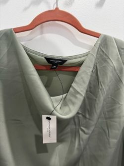 Banana Republic Sage Green Top Size M
