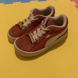 Puma Toddler Suede size 9 