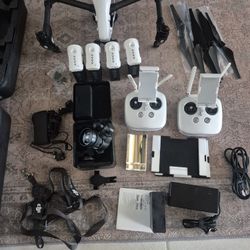 DJI Inspire 1 V2.0 Quadcopter with Zenmuse X3 Camera Two Controllers 4 Battery