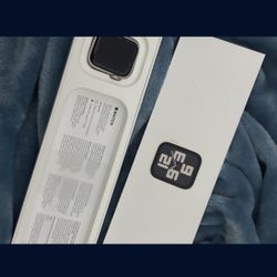 Apple Watch SE (2nd Gen) (GPS, 40mm) 
