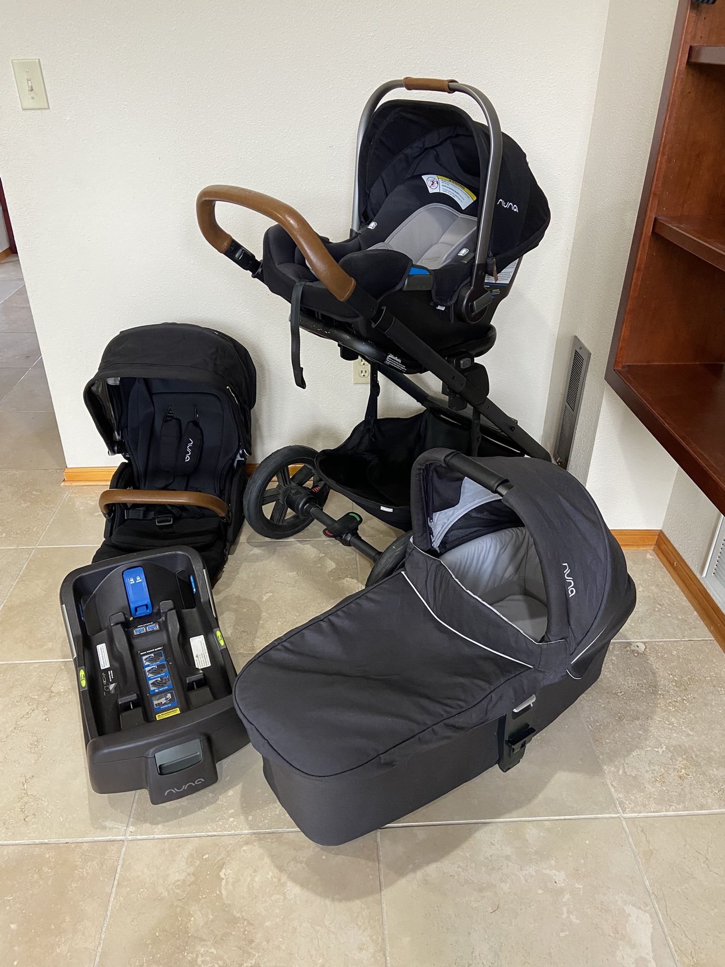 Nuna Mixx Stroller With Car Seat And Bassinet Black 