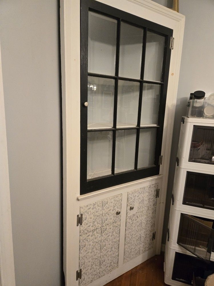 Corner Cabinet