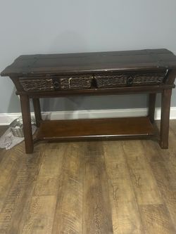 Side Table with Baskets
