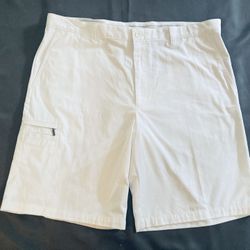 Greg Norman Five Iron Shorts SZ 40 New !