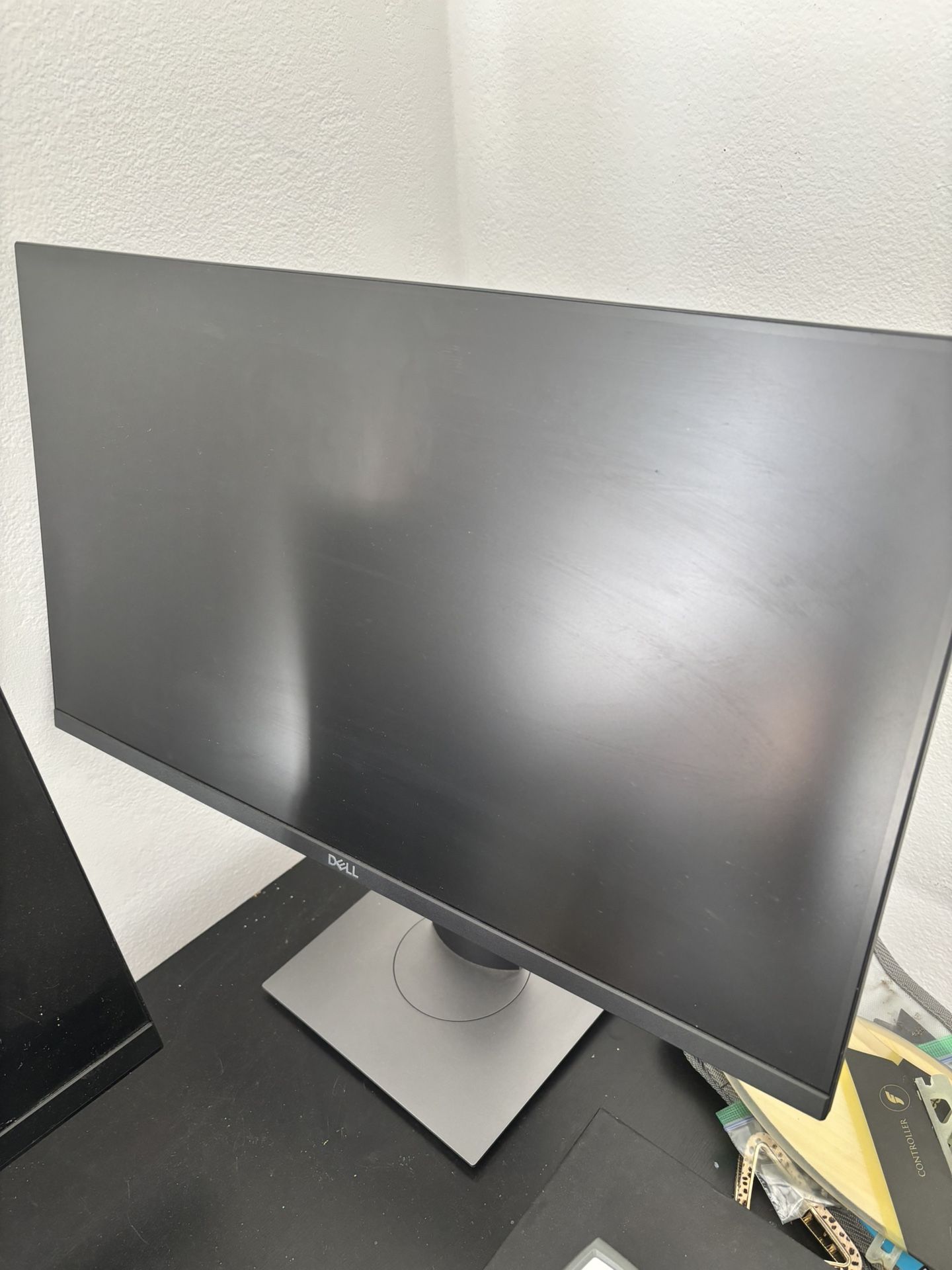 Dell P2419H Monitor