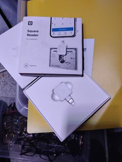 Square Reader for magstripe with a Lightning connector