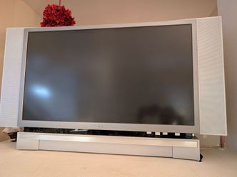 Toshiba 46HM84 46" Rear-Projection DLP TV – Great for Retro Gaming