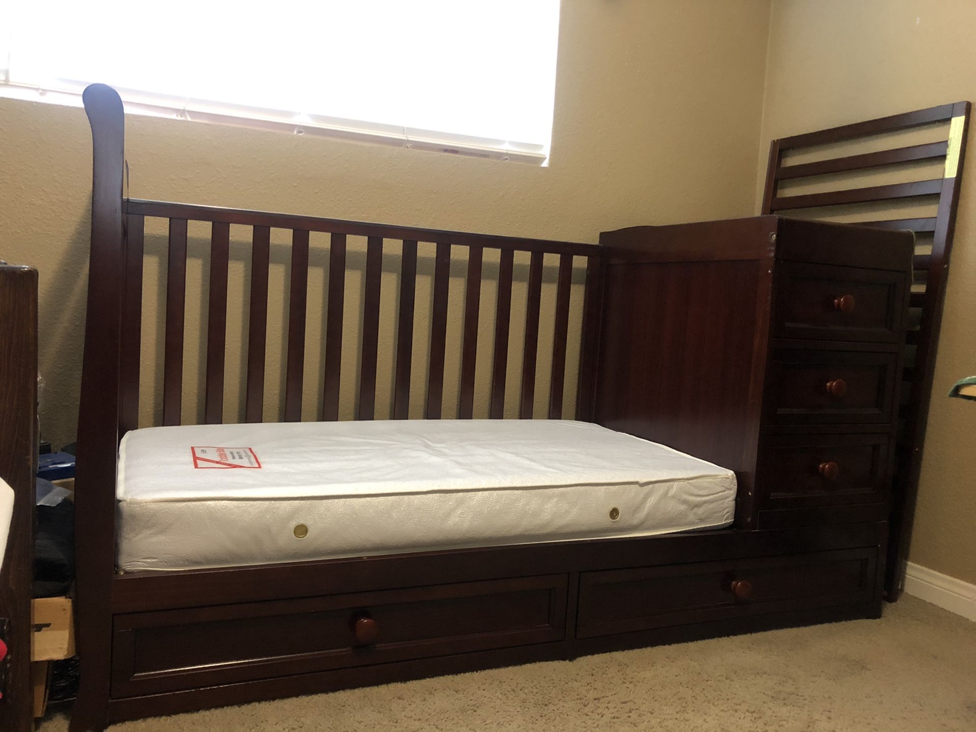 Crib (toddler bed) changing table and mattress