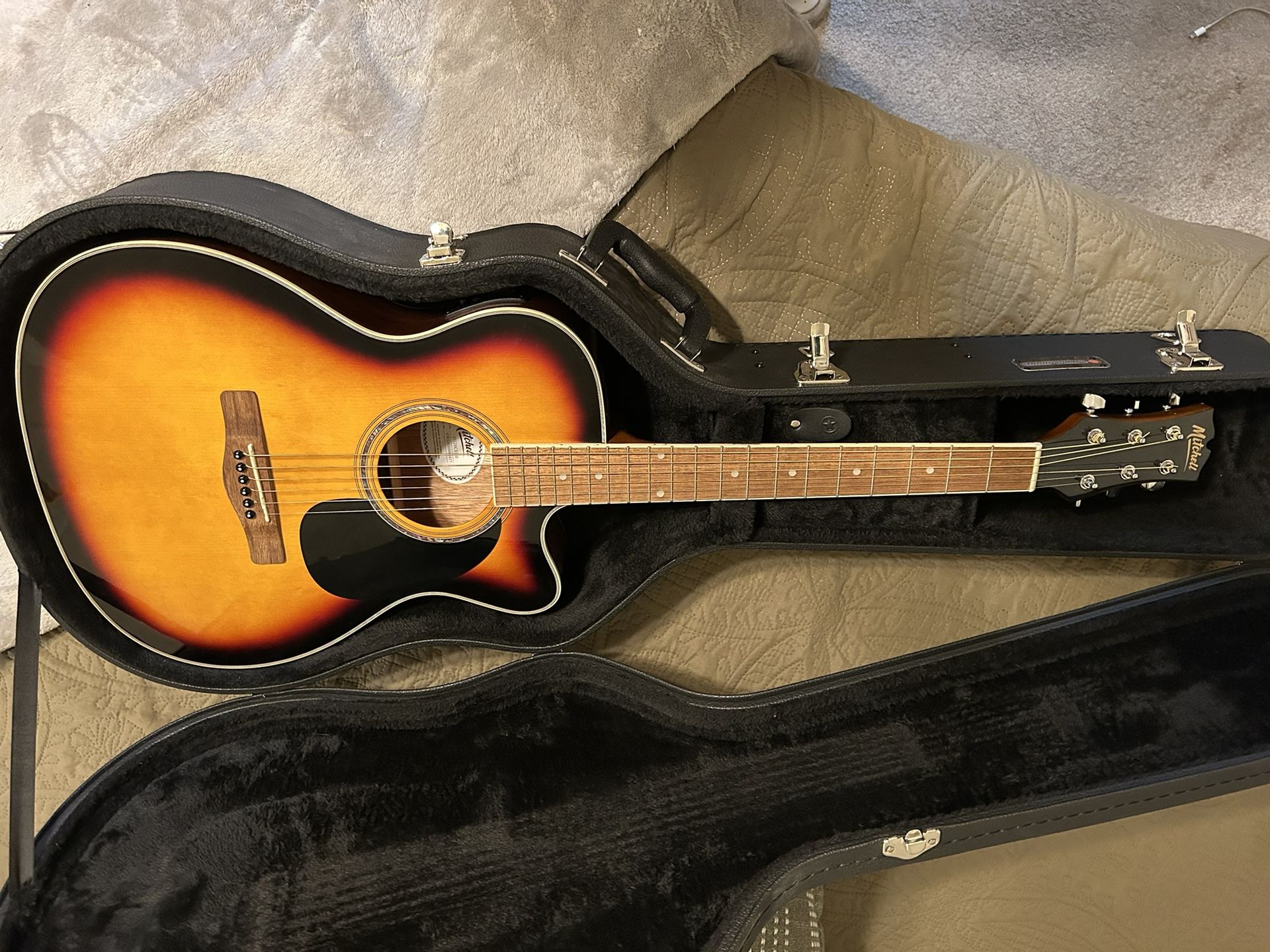 Acoustic Guitar With Hard Case