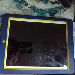 Ipad 9.7" And ZAGG case