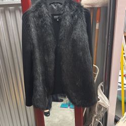 Jones New York Faux Fur Black Sweater size large