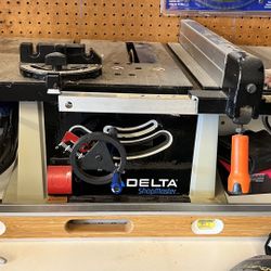 Delta shopmaster Table Saw