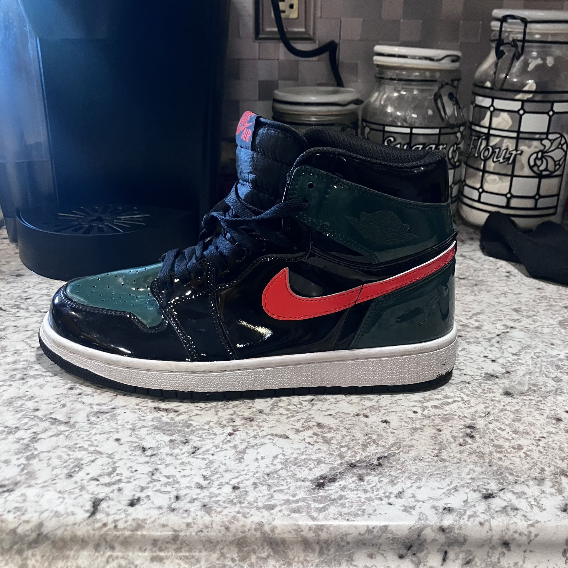 Size 9. Jordan Retro