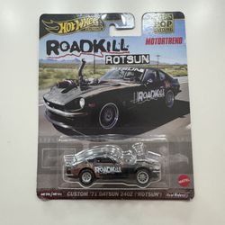 Hot Wheels Custom 71 Datsun 240z Roadkill - Card is bent - Toy 