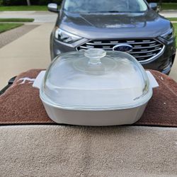 Vintage Corning Ware White Browning Dish 10 In W Lid