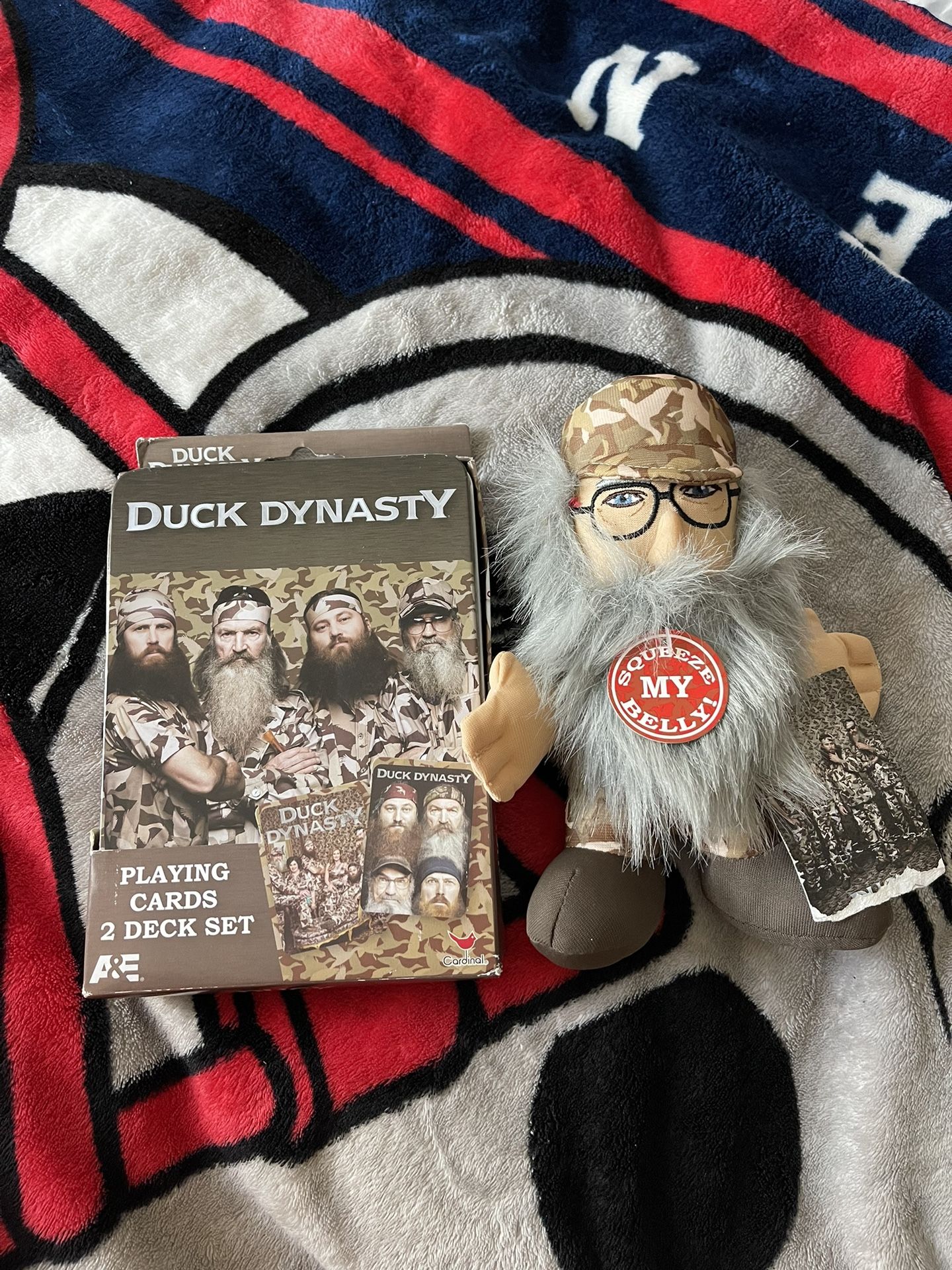 Duck Dynasty Playing cards & Uncle Si Talking Plush Doll