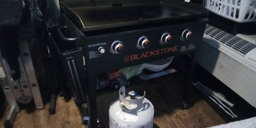 Blackstone Grill -4 Burner 
