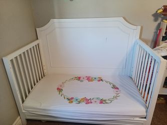 White crib