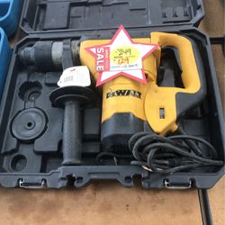 HAMMER DRILL DEWALT MODEL#D25553K