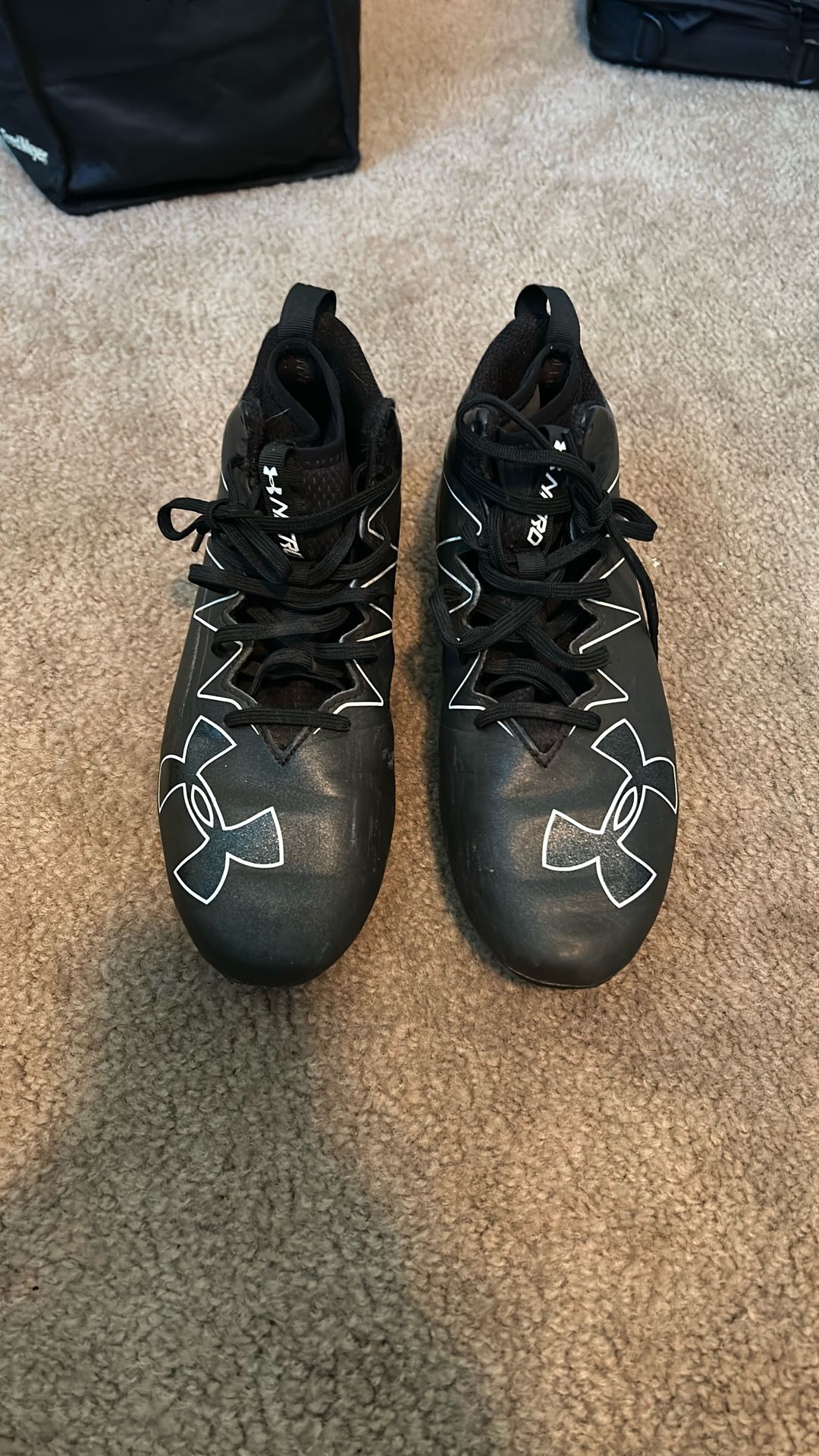 Under Armor Baseball Cleats Size Men’s 6