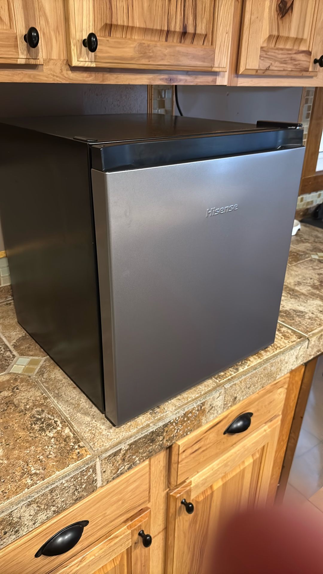 Hisense Mini Fridge / New