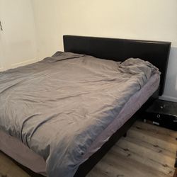 King Bed Frame w Headboard faux leather 