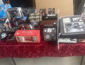 Elvis Presley  Collectables. 