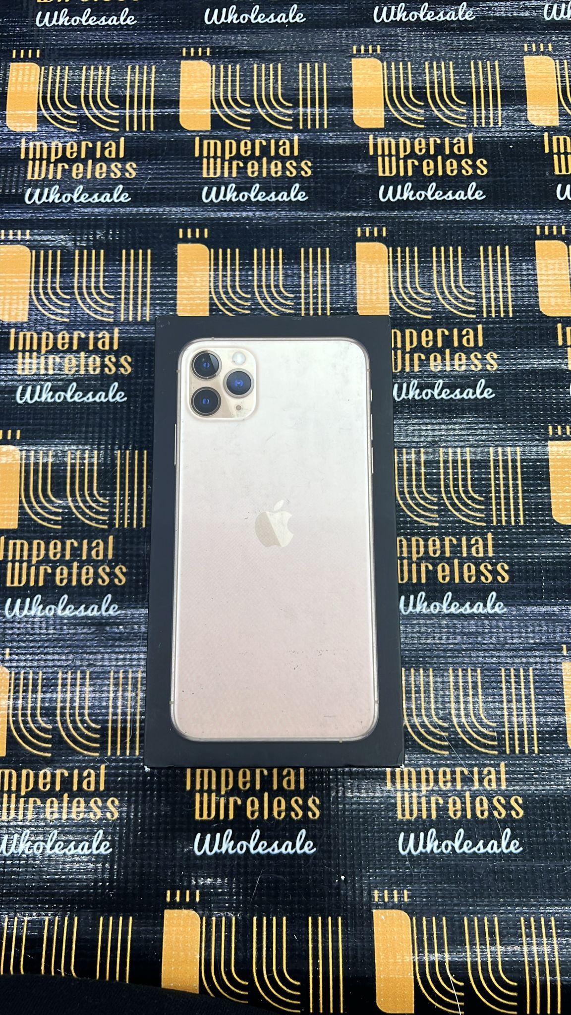 iPhone 11 Pro Max 64GB Unlocked Open Box (Gold)