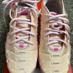 Vapor Max Pink 7.5 Woman