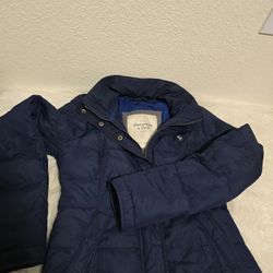 Abercrombie & Fitch Women's Navy Blue Puffer Jacket Size M
