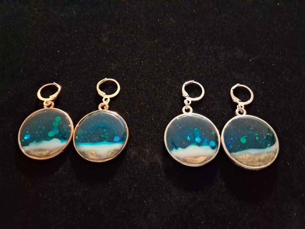 Beach Themed Earrings And Neclaces